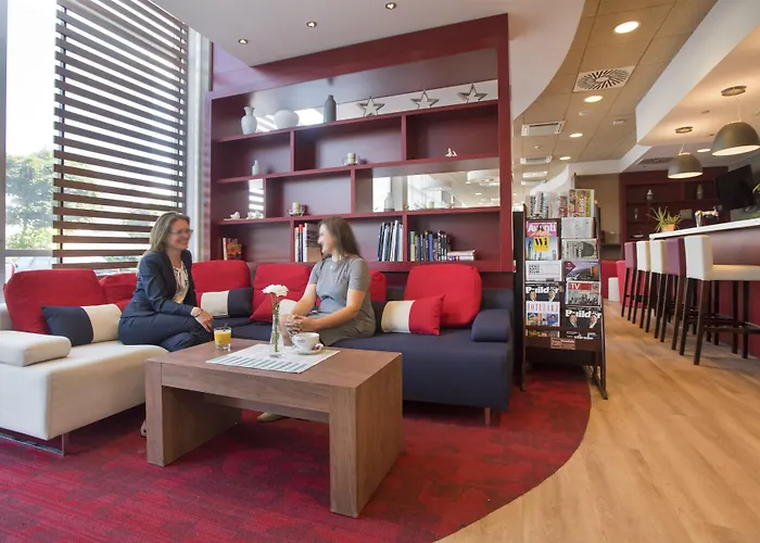 Hotel Campanile - Stare