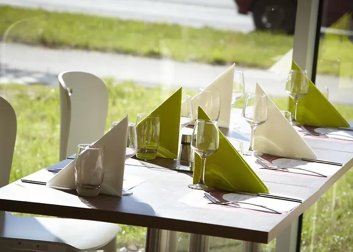 Hotel Campanile - Stare 3*