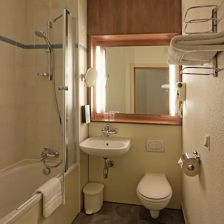 Hotel Campanile - Stare 3*