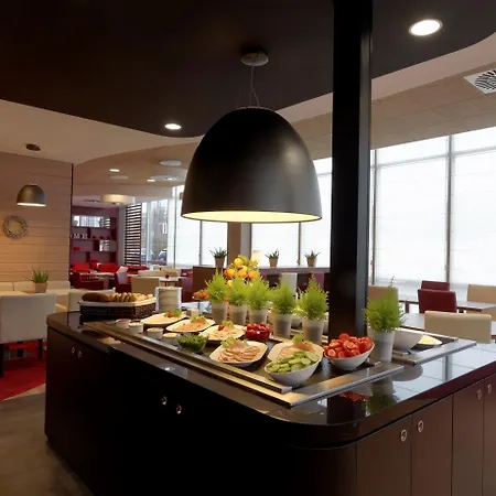 Hotel Campanile Prime - Stare 3*