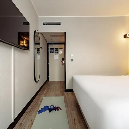 Campanile Prime - Stare 3* Wrocław