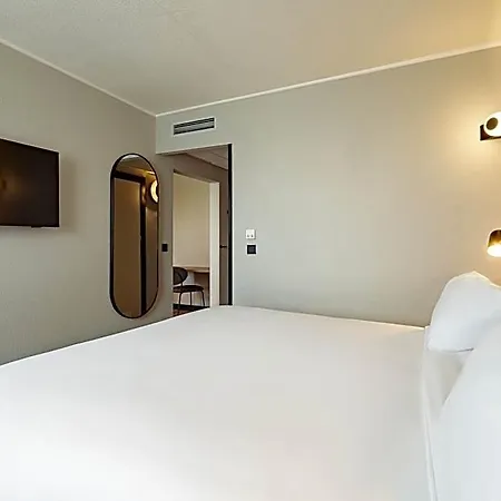 Hotel Campanile Prime - Stare 3*